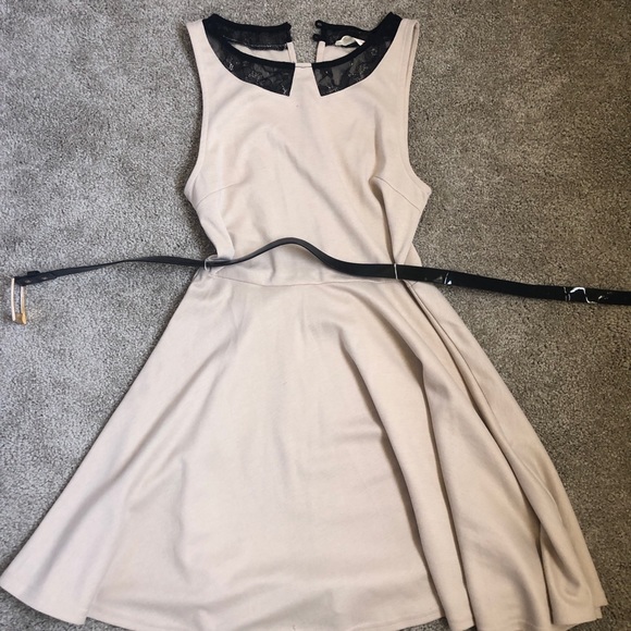 Cream and black dress - Picture 1 of 1